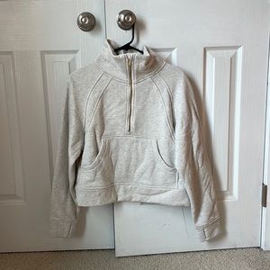 Women’s sweatshirt